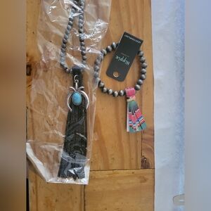 2 Hippie JolliMolli Faux Navajo Pearls Necklace, Faux Black Leather Squash new